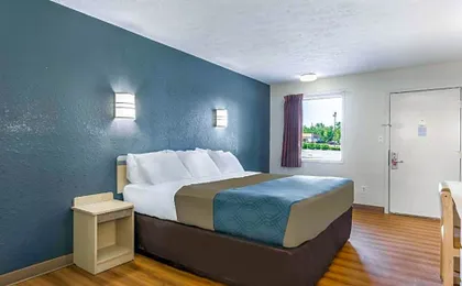 Quality Inn & Suites Columbus West