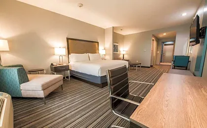 Holiday Inn Express & Suites Houston SE - Airport Area By IHG