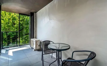 Stylish 1BR Apt in a Prime Central Location