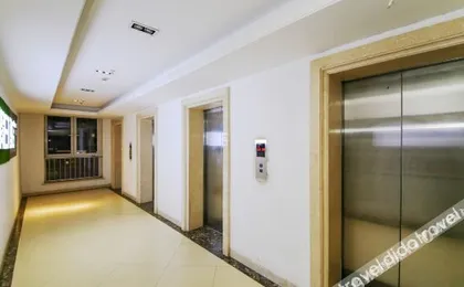 Beautiful Holiday Hotel (Xi'an Daming Palace Wanda Store)