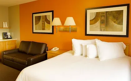 Best Maple Inn - Drayton Valley