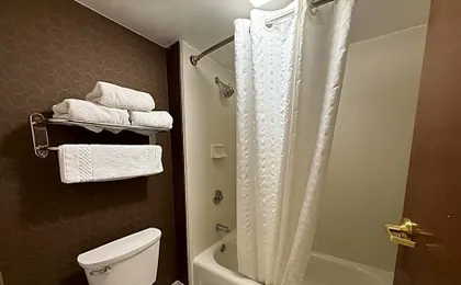 The Peoria Hotel, SureStay Collection by Best Western
