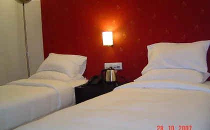 At Home Apartment Hotel