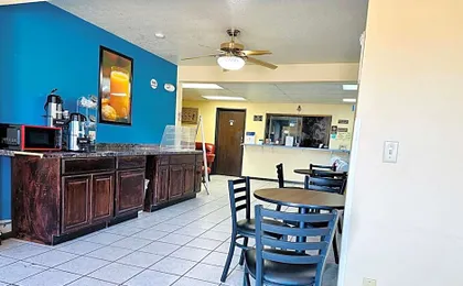 Rodeway Inn Winslow I-40