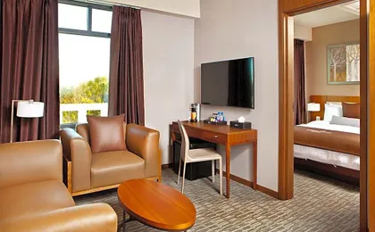 Porter Square Hotel