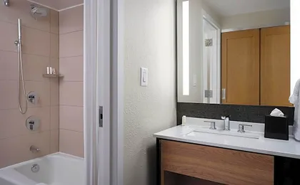 Sheraton Grand Rapids Airport Hotel
