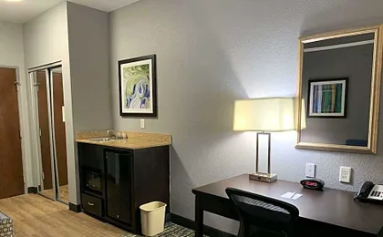 Best Western Plus Olive Branch Hotel & Suites