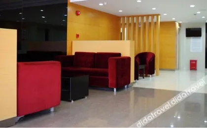 JI Hotel (Shanghai Dahua Hucheng)