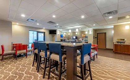 Comfort Suites Bridgeport - Clarksburg