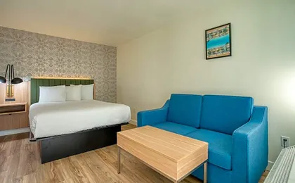 La Casa Inn