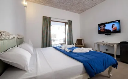 Pirache Art Hotel