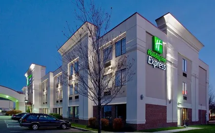 Holiday Inn Express & Suites Columbus SW-Grove Cty