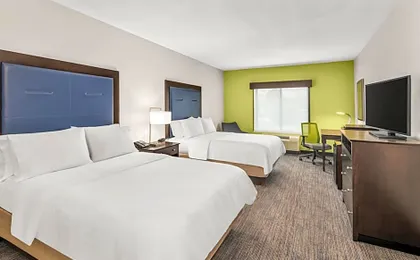Holiday Inn Express & Suites Wilmington-Newark by IHG