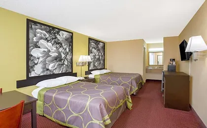 Super 8 by Wyndham Sumter