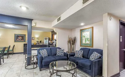 Econo Lodge Clinton - Jackson West