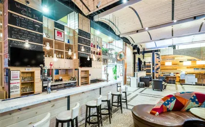 BarLounge