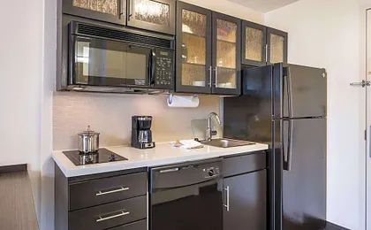 Sonesta Simply Suites Detroit Ann Arbor