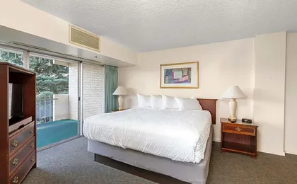 Satellite Hotel