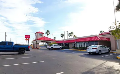 Ramada by Wyndham Davenport Orlando South