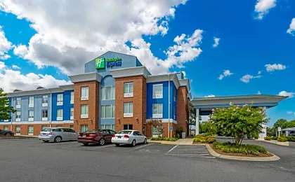 Holiday Inn Express White House By IHG