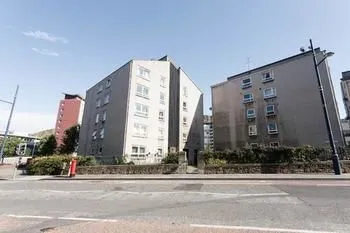 Aisha Apartment