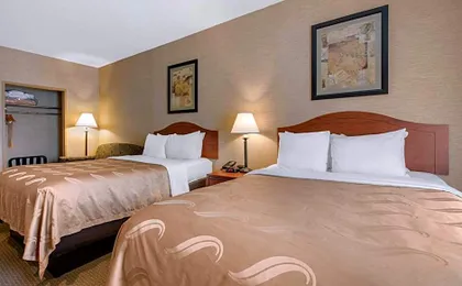 Quality Inn & Suites Benton - Draffenville