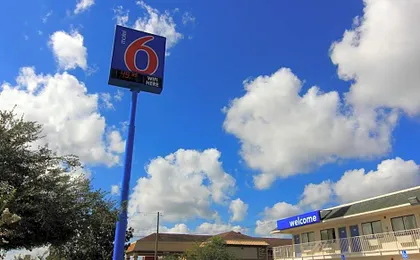 Motel 6-Kingsville, TX