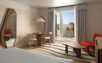Sandbourne Santa Monica, Autograph Collection