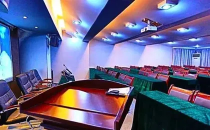 K Raphael Hotel