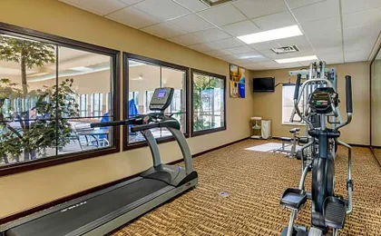 Comfort Inn & Suites Russellville I-40