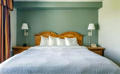 Lancaster Inn and Suites
