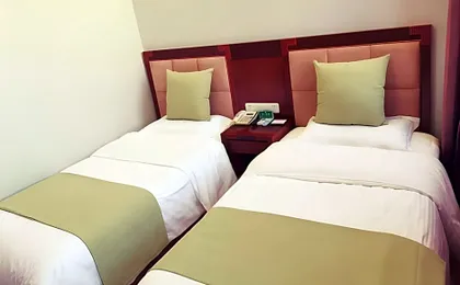 GreenTree Alliance Hulunbeier Zhalantun Railway Station Hotel