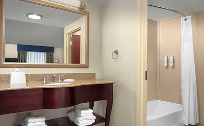 Hampton Inn Syracuse Clay