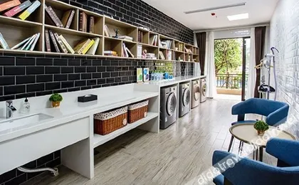 Jinshi Business Hotel (Wangfujing International Duty-Free Port)