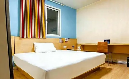 7 Days Inn Beijing Shangdi Xixiaokou Metro Station