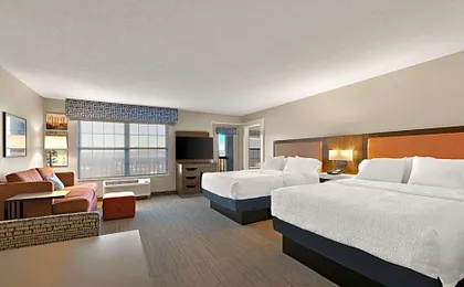 Hampton Inn & Suites Petoskey