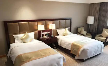 QueenSir International Hotel