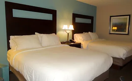 Holiday Inn Express Hotel Kansas City - Bonner Springs By IHG