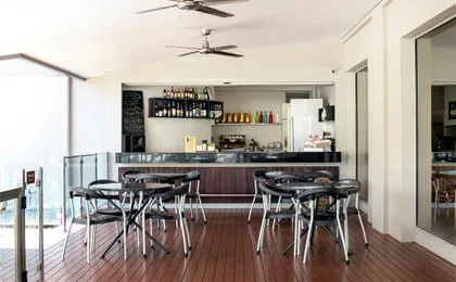 BarLounge