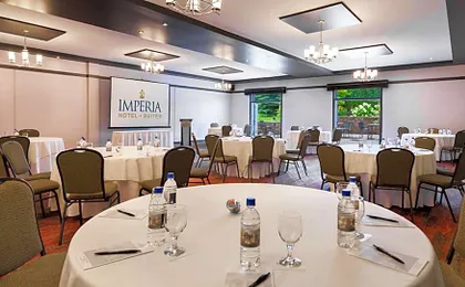 Imperia Hotel & Suites Saint-Eustache