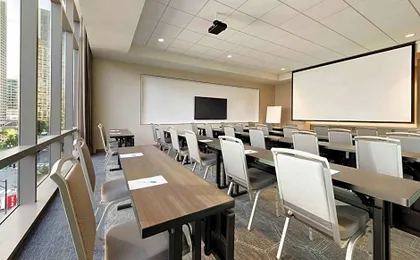 Homewood Suites by Hilton Chicago West Loop Fulton Market Area