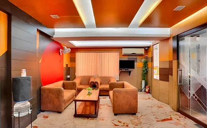 iROOMZ Aura Inn