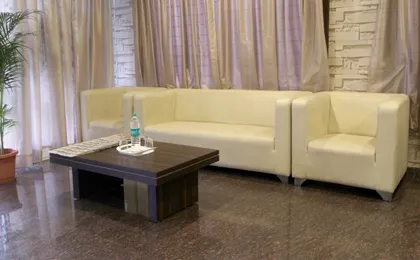 OYO 14520 Habitat Hotel & Suites