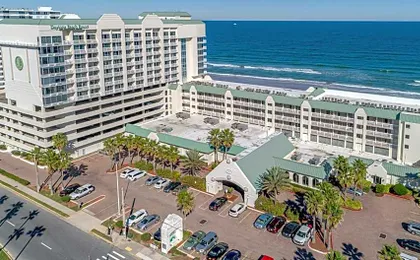 Direct oceanfront, fantastic ocean view, separate bedroom ! - Pools open !