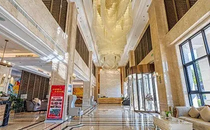 Ford Land Hotel