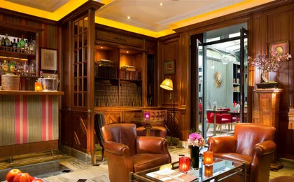 Bar Lounge