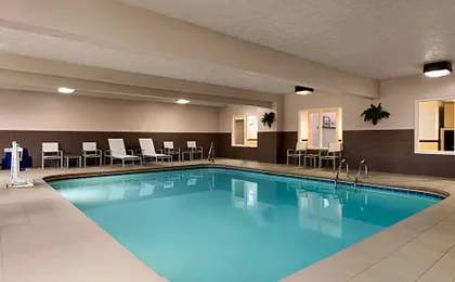 Country Inn & Suites by Radisson, Beavercreek - Dayton