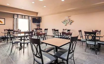 Best Western Plus Kenedy Inn