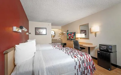 Red Roof Inn Detroit - Roseville/ St Clair Shores