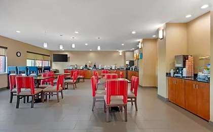 Comfort Suites Oxford I-20 exit 188